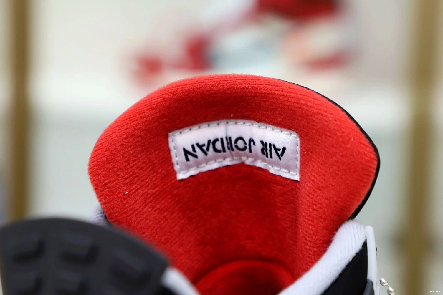 AIR 'BRED' 2019 JORDAN 4 RETRO OG 0718